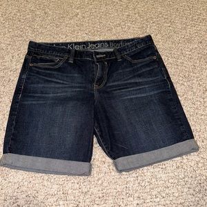 Calvin Klein womens cuffed boyfriend jean shorts